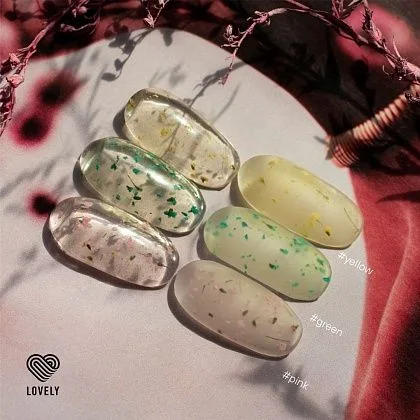 Гель-лак с сухоцветами Lovely "Floral", оттенок розовый, 5 мл