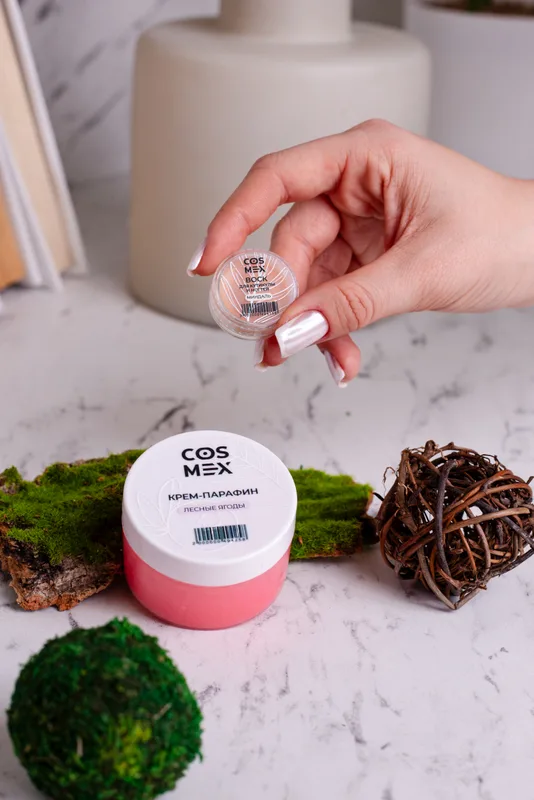 Cosmex Набор Холодный Крем-Парафин для рук Лесные Ягоды 50 мл + воск для кутикулы миндаль